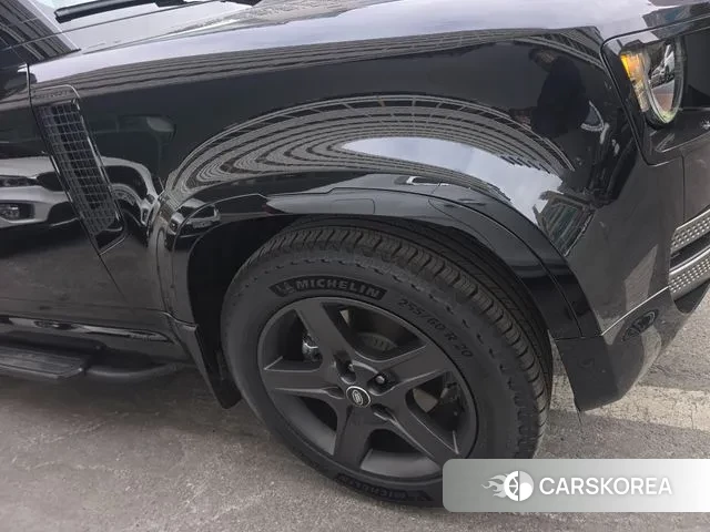 Land Rover Defender (L663) 2025 Черный из Кореи, фото 6