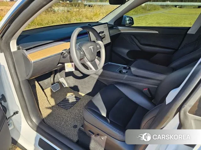 Tesla Model Y 2023 Белый из Кореи, фото 6