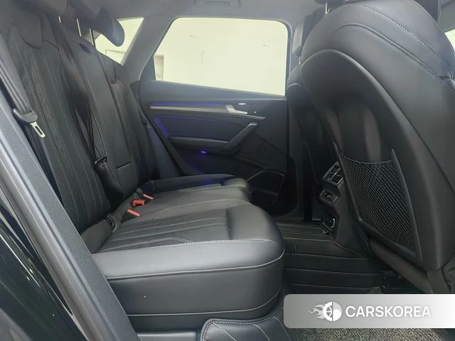Audi Q5L 2023 Черный из Китая, фото 6