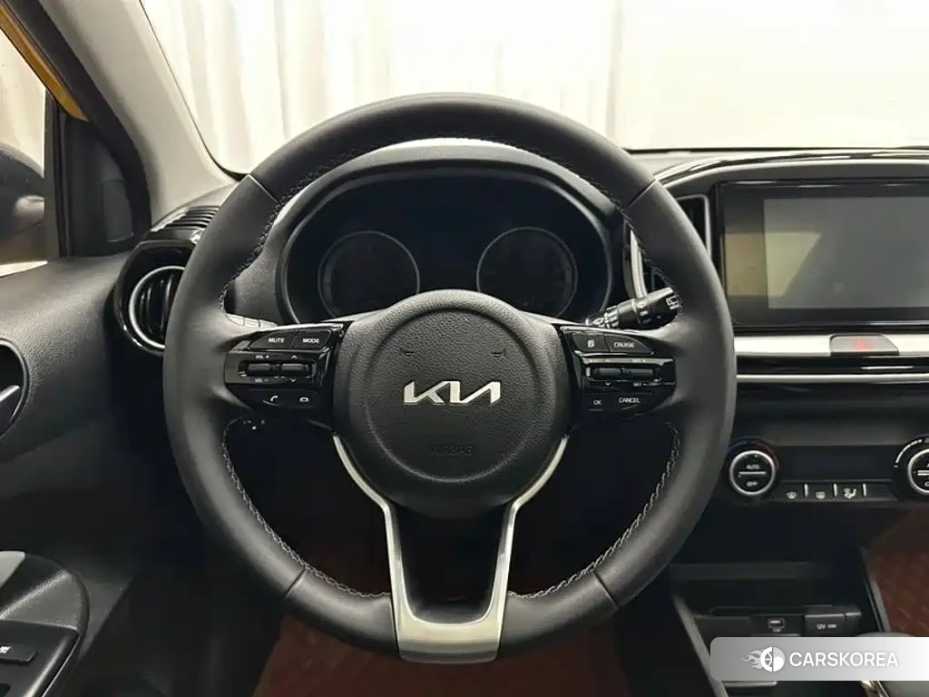 Kia KX1 2024 Белый из Китая, фото 6