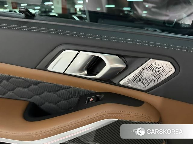 BMW X5M (G05) 2025 Белый из Кореи, фото 6