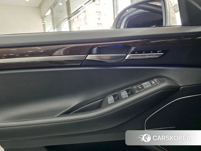 Genesis EQ900 2018 Серебряный из Кореи, фото 6