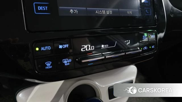 Toyota Prius 4th Generation 2018 Белый из Кореи, фото 6