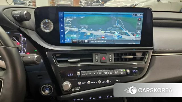 Lexus ES300h 7th generation 2023 Песочный из Кореи, фото 6