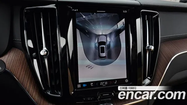 Volvo XC60 second Generation 2024 Белый из Кореи, фото 6