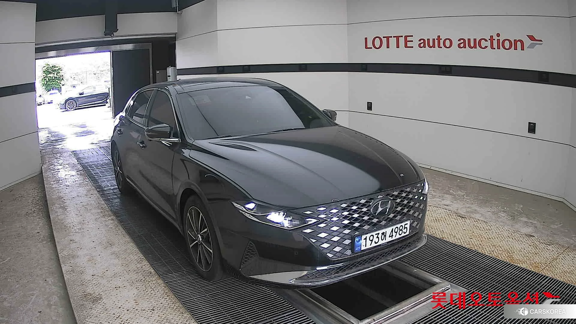 Hyundai Grandeur 2022 Midnight Black Pearl из Кореи, фото 6