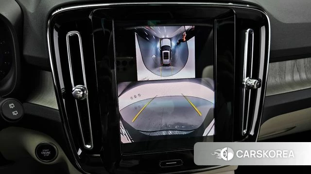 Volvo XC40 2024 Белый из Кореи, фото 6