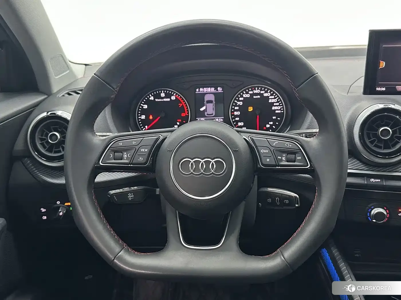Audi Q2L 2023 Silver/gray из Китая, фото 6