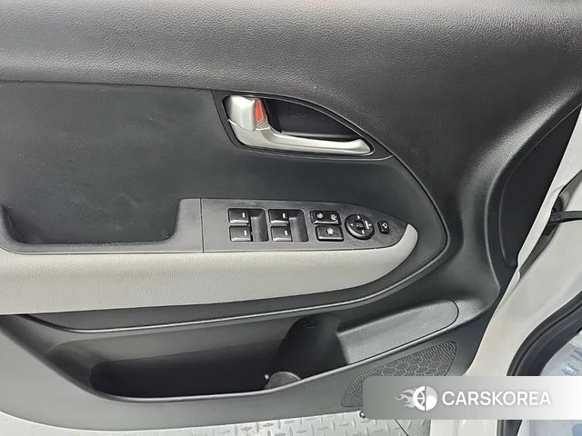 Kia The New Kia Ray 2023 Белый из Кореи, фото 6
