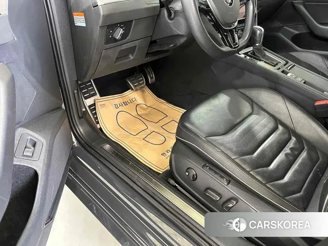 Volkswagen Arteon 2019 Серый из Кореи, фото 6