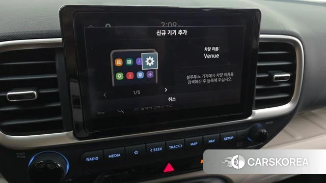 Hyundai Venue 2024 Серебристо-серый из Кореи, фото 6