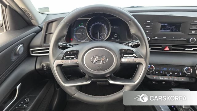 Hyundai Avante Hybrid (CN7) 2023 Белый из Кореи, фото 6
