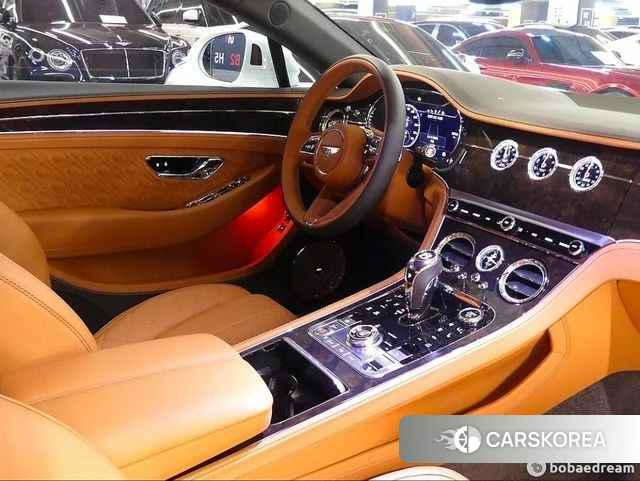 Bentley Continental GT 3rd Generation 2023 Белый из Кореи, фото 6