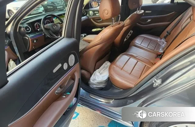 Mercedes-Benz E-Class W213 2018 Синий из Кореи, фото 6