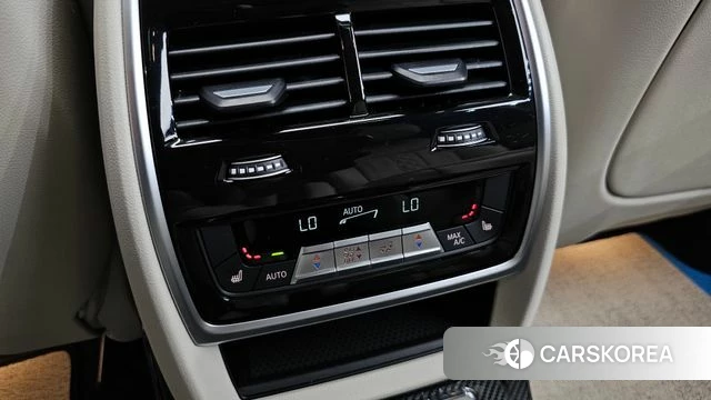 BMW X7 (G07) 2024 Белый из Кореи, фото 6