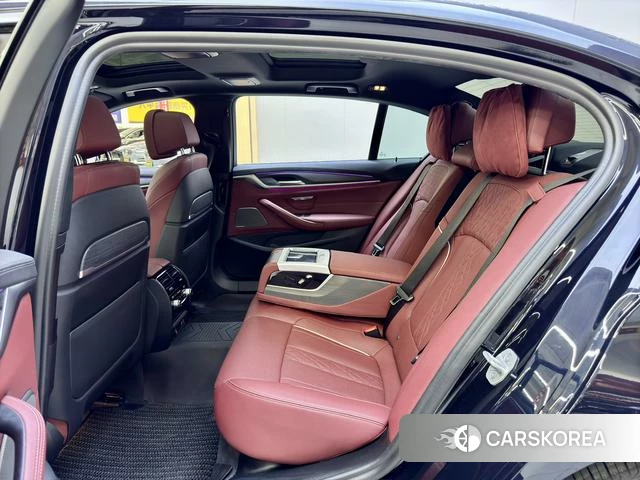 BMW 5 series 2021 Черный из Китая, фото 6