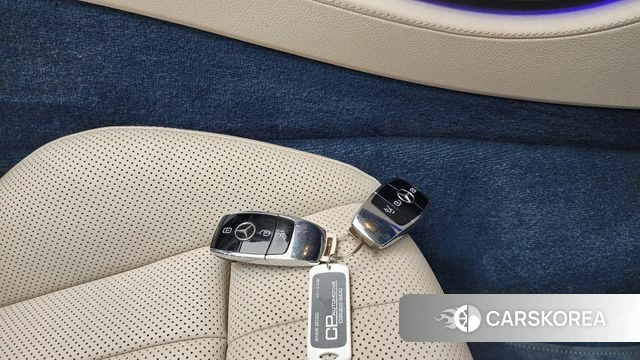 Mercedes-Benz E-Class W213 2023 Красный из Кореи, фото 6