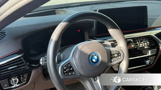 BMW 5 Series (G30) 2021 Черный из Кореи, фото 6