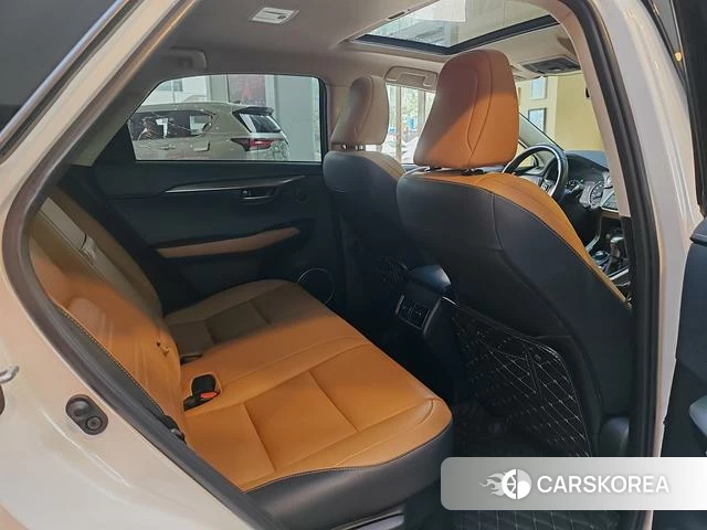 Lexus NX 2021 Белый из Китая, фото 6