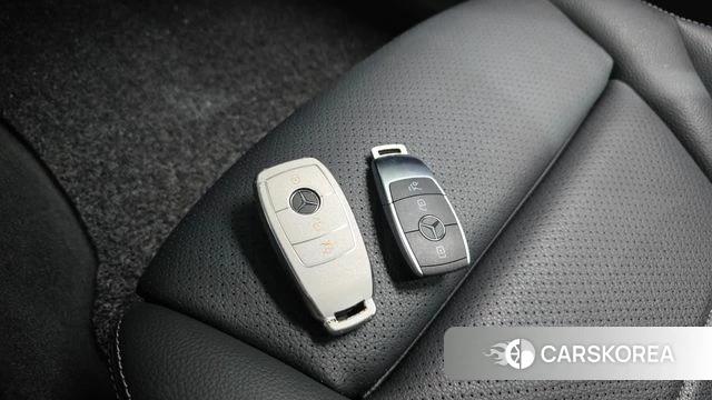 Mercedes-Benz C-Class W205 2021 Белый из Кореи, фото 6
