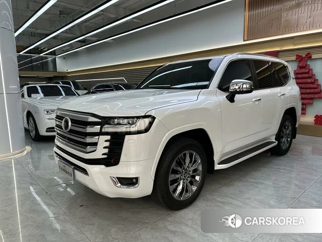 Toyota Land Cruiser (imported) 2024 Белый из Китая, фото 6