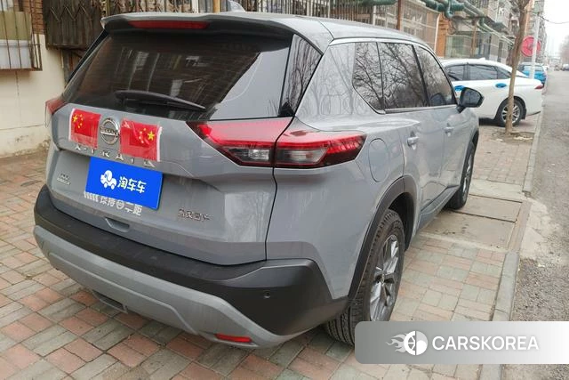 Nissan Qijun 2021 Темно-серый из Китая, фото 6