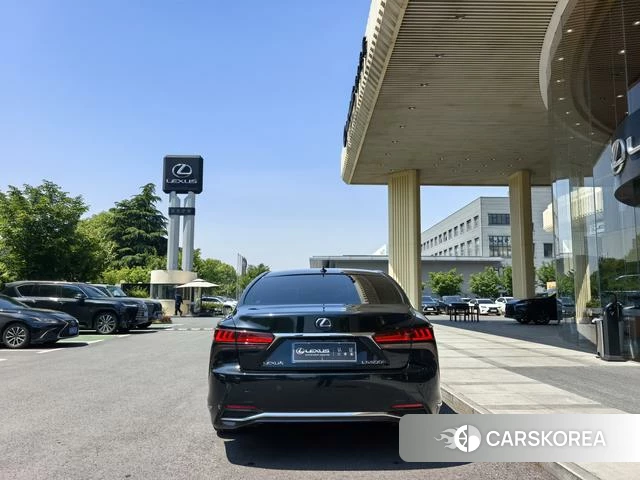 Lexus LS 2022 Черный из Китая, фото 6