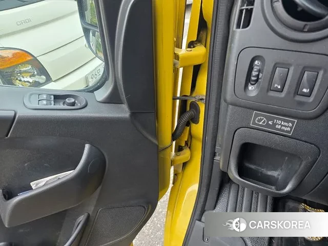 Renault Korea (Samsung) Master 2019 Желтый из Кореи, фото 6