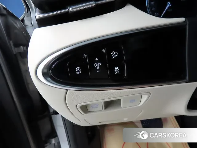Genesis GV70 2022 Серебристо-серый из Кореи, фото 6