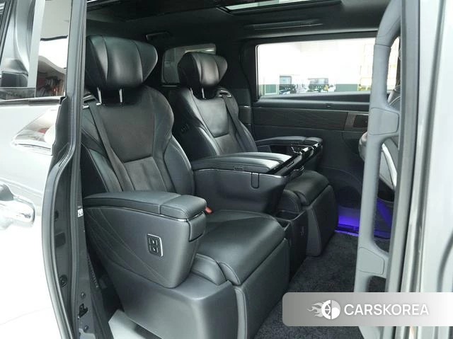 Toyota Elfa 2024 Серебристо-серый из Китая, фото 6