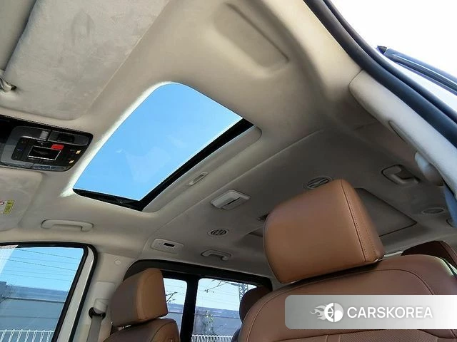 Hyundai Staria 2021 Белый из Кореи, фото 6