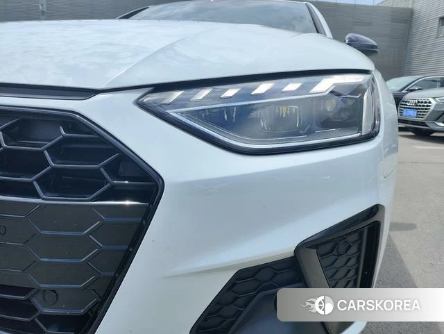 Audi A4L 2026 Белый из Китая, фото 6