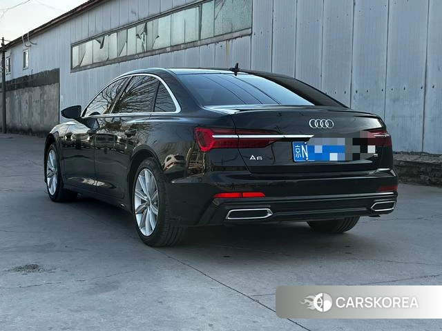 Audi A6L 2021 Черный из Китая, фото 6