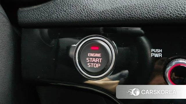 Kia Sportage The Bold 2018 Серебристо-серый из Кореи, фото 6