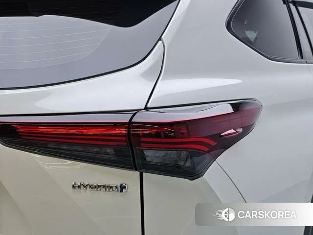 Toyota Crown Lufang 2024 Белый из Китая, фото 6