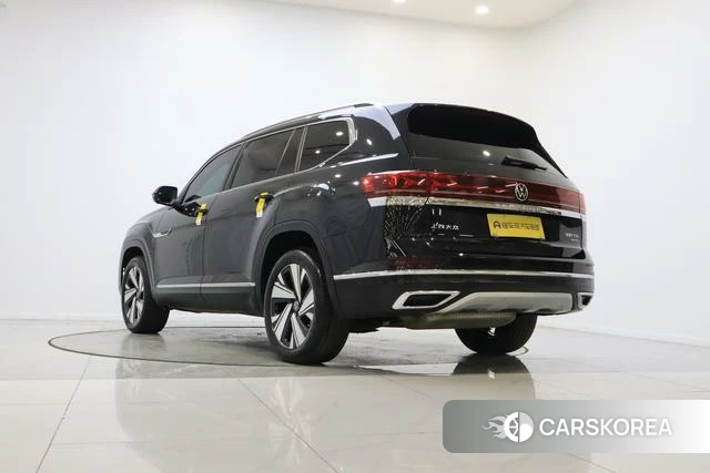 Volkswagen Tourang 2024 Черный из Китая, фото 6