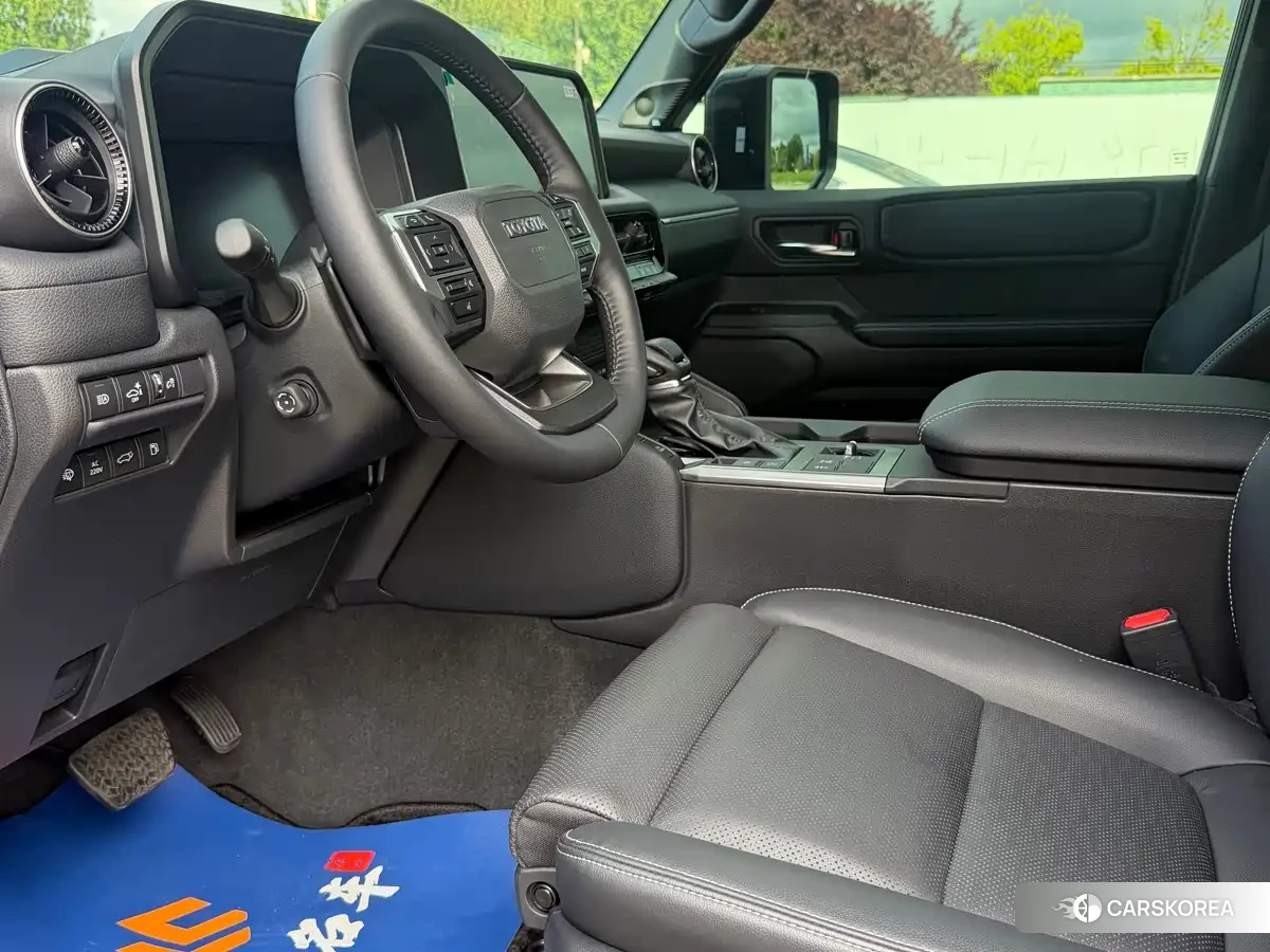 Toyota Prado 2026 Черный из Китая, фото 6