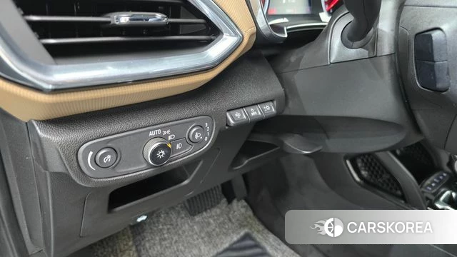 Chevrolet (GM Daewoo) Trailblazer 2020 Серебряный двухцветный из Кореи, фото 6