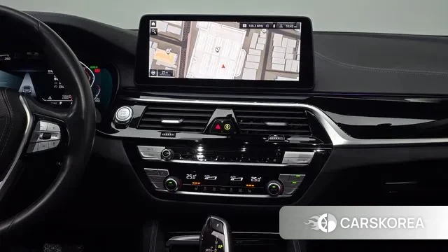 BMW 5 Series (G30) 2021 Черный из Кореи, фото 6