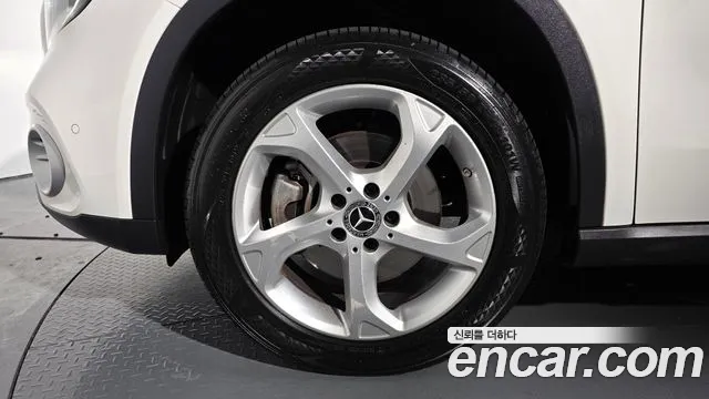 Mercedes-Benz GLA-Class X156 2019 Белый из Кореи, фото 6