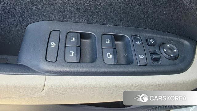 Hyundai Venue 2024 Жемчужный цвет из Кореи, фото 6