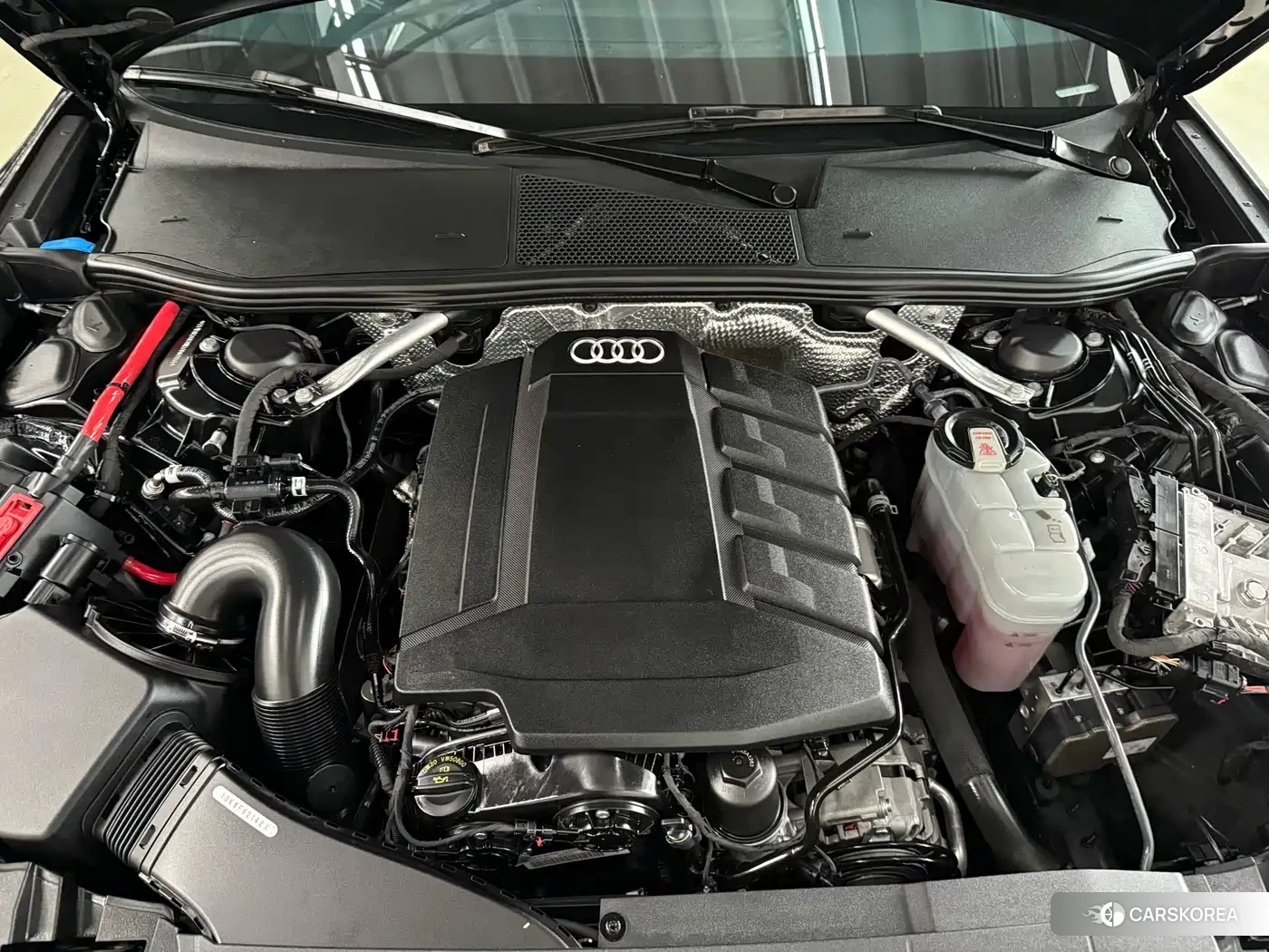 Audi A6L 2021 Черный из Китая, фото 6