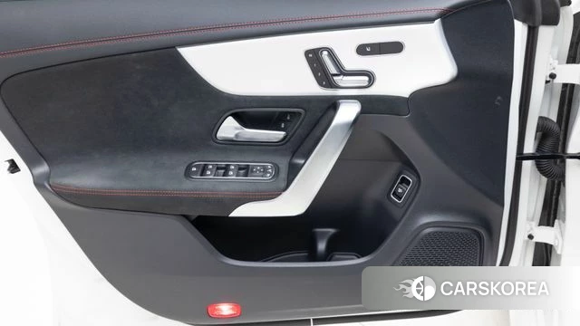 Mercedes-Benz CLA-Class C118 2025 Белый из Кореи, фото 6