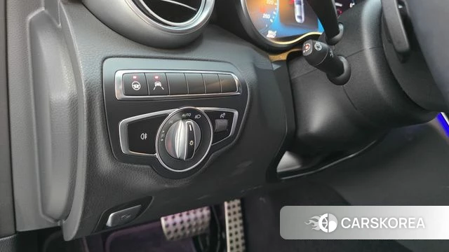 Mercedes-Benz C-Class W205 2021 Белый из Кореи, фото 6