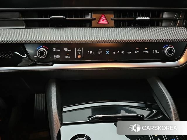 Kia Sportage 5th Generation Hybrid 2024 Белый из Кореи, фото 6