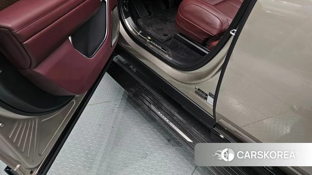 Land Rover Range Rover 5th Generation 2025 Песочный из Кореи, фото 6