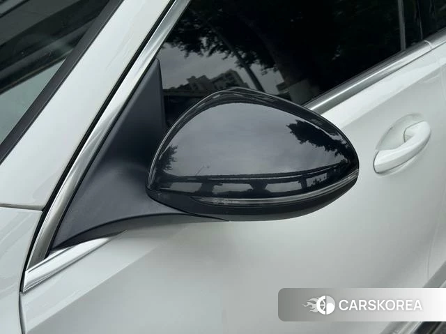 Mercedes-Benz Class C 2023 Белый из Китая, фото 6