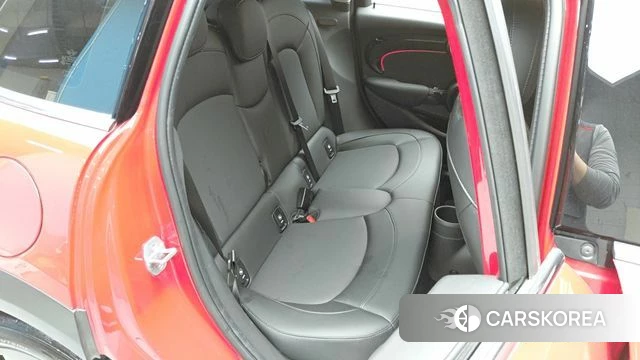 Mini Cooper 2023 Красный из Кореи, фото 6