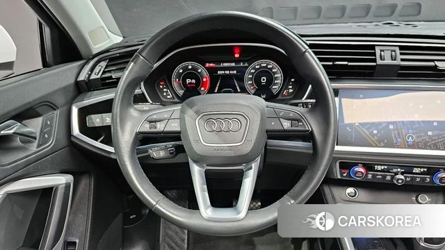 Audi Q3 (F3) 2023 Белый из Кореи, фото 6