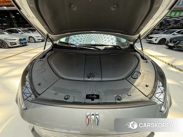 Buick E5 2023 Серебристо-серый из Китая, фото 6